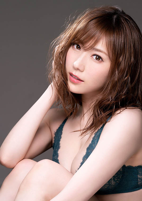 七海ティナ(七海蒂娜,Nanami-Tina)作品FLNS-101介绍及封面预览