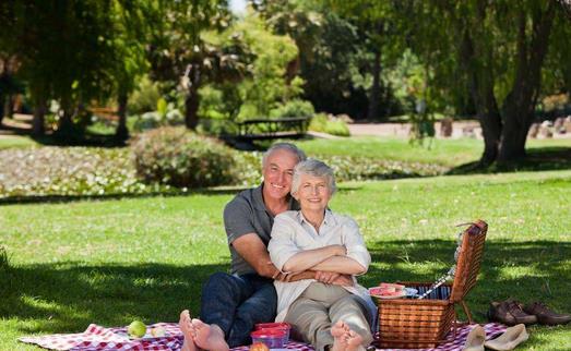 盘点老年人出游要注意的10大问题-八福集