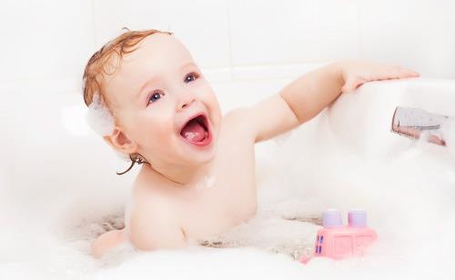 宝宝衣服上的油渍怎么洗-八福集