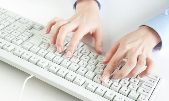 如何正确清洗键盘 推荐清洗键盘的好工具-八福集