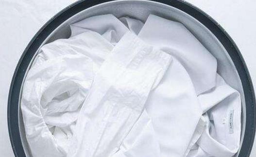 白色衣服发黄的清洗方法 防止白色衣服变黄的窍门-八福集