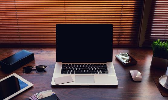 一天的工作从整理工作台开始 工作台整理的5个小窍门-八福集