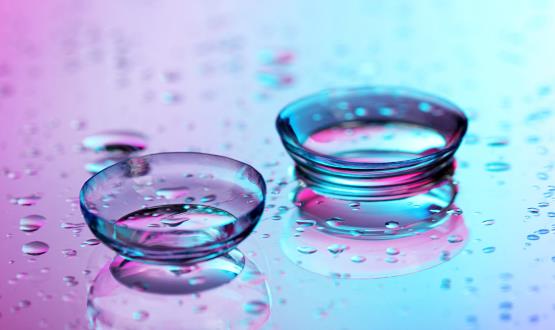 久戴隐形眼镜的危害 三种情况不要戴隐形眼镜-八福集