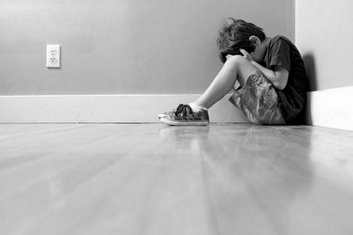 自闭症宝宝的早期特征-八福集