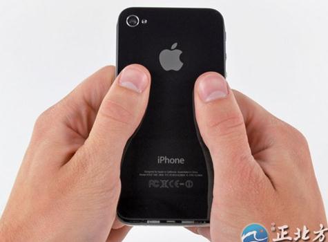 “苹果后盖门”引热议,售后政策存在地域差别-八福集