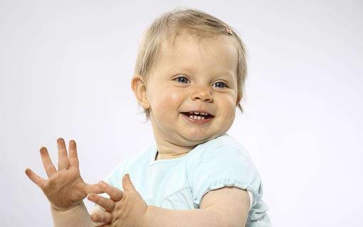 吃这些食物会使孩子性早熟！-八福集