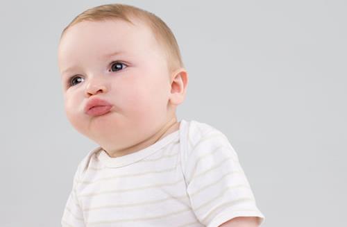 给宝宝用学步带好不好呢-八福集