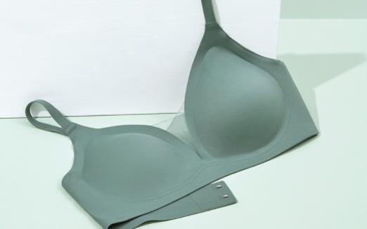 新文胸有异味怎么去除 新文胸浸水有刺鼻味道还能穿吗-八福集