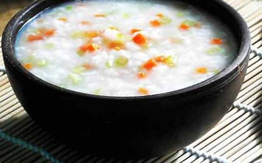 怀孕初期早孕反应影响胎儿发育 8类食物利于保胎宜食之-八福集