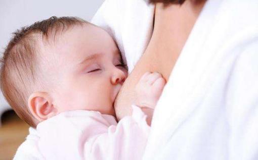 盘点母乳喂养的错误做法-八福集