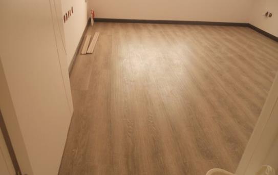 如何防止地板变形-八福集