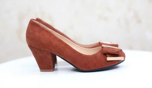 如何给磨砂皮鞋去油渍-八福集