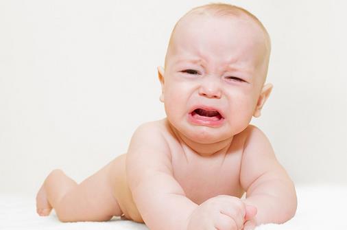 母乳喂养对宝宝的好处-八福集