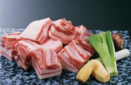 肥猪肉到底是不是十大营养食物 肥肉竟不是致胖元凶-八福集
