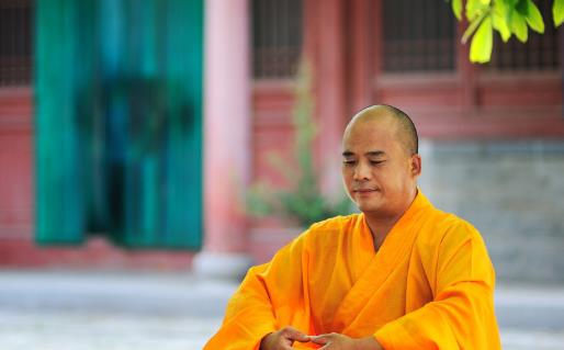 静坐冥想有益健康 只练习几分钟也会有好处-八福集