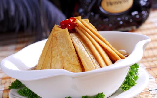 挑选新鲜的蔬菜小妙招 再也不用担心会被菜贩骗