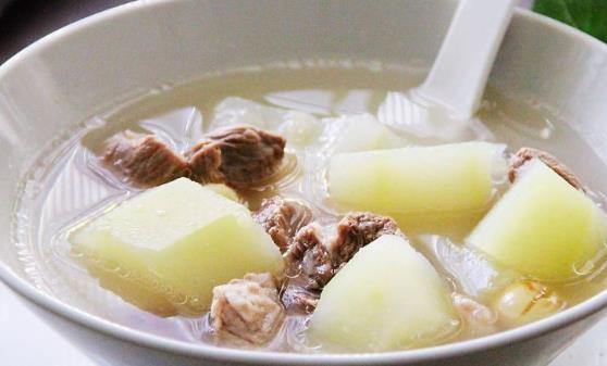 关于喝汤的讲究 这6类人群不能随意喝汤-八福集