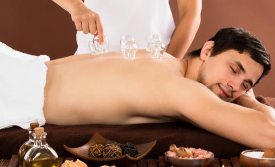 拔火罐能排除邪气让人精神百倍 拔火罐能治颈椎病吗-八福集