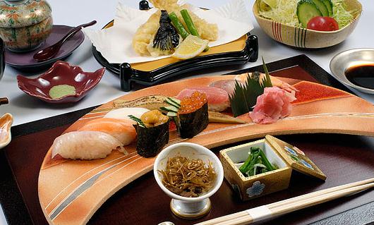 吃日本料理的顺序是什么 日本料理的吃法-八福集