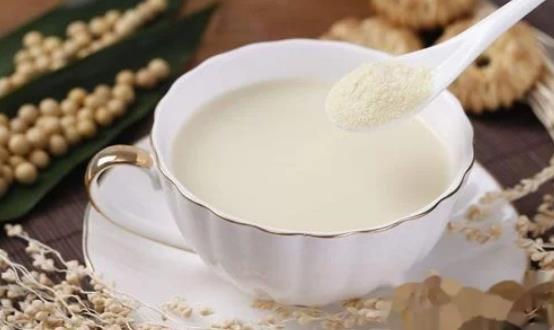 天天喝豆浆的好处 豆浆虽好要注意适量-八福集