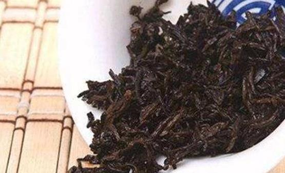 盘点茶叶渣的14大神奇妙用 茶叶渣能缓解皮肤晒伤-八福集