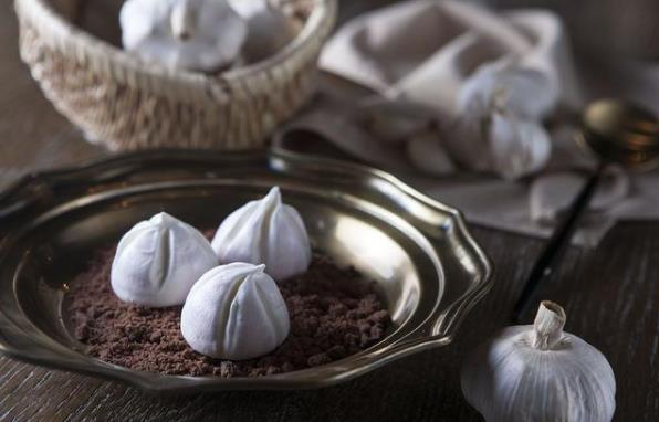 为什么手机是睡眠杀手?习惯性睡前玩手机、长期熬夜玩手机的危害