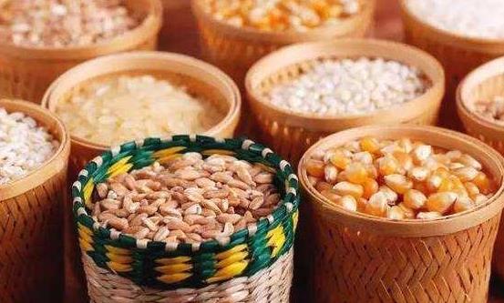 粗粮带来的利与弊 不适合吃粗粮的人群-八福集