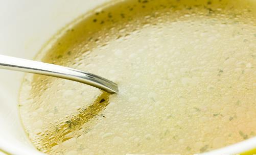 自制高汤安全健康又美味 家常高汤的熬制方法-八福集