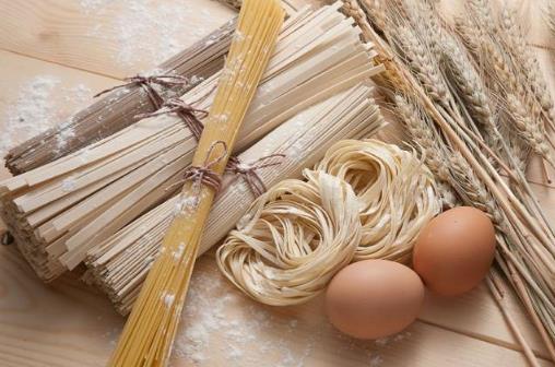 超市买挂面,千万要留神!一定要看清这个字!别被忽悠啦