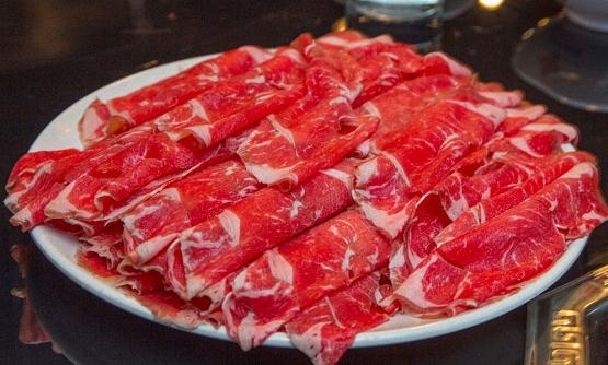 火锅是冬季家庭聚餐的宠儿 在家健康吃火锅的妙招-八福集