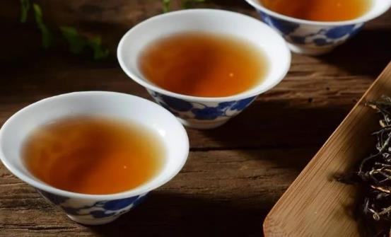 喝茶并不是越浓越好 7杯茶喝出健康-八福集