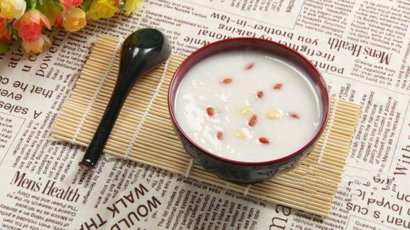 夏天怎么养胃?多吃以下6种水果,推荐3个养胃食疗方