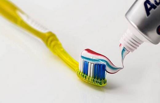 为什么烫伤后不能涂牙膏-八福集