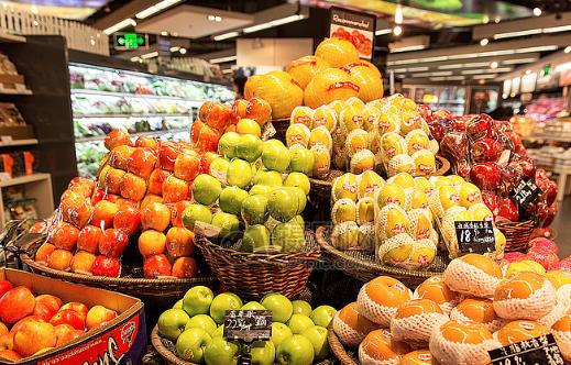 挑选进口水果 帮你解开水果贴纸号码的玄机-八福集