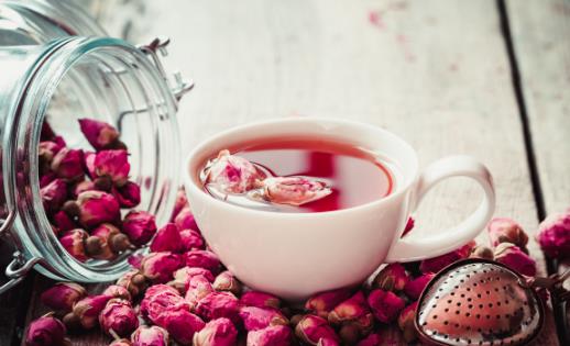 适宜夏季饮用的花茶 茶引花香花增茶味相得益彰-八福集