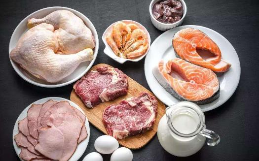 训练后加餐 吃根香蕉补充钾元素-八福集