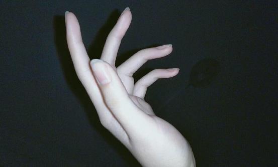 看手掌初判健康状况 手能揭示的健康问题-八福集