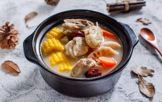 喝汤养生保健 脑力劳动者喝汤应该以健脑汤为主-八福集