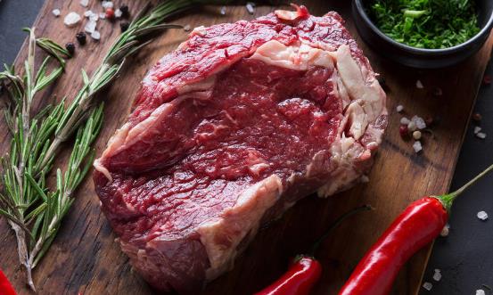 肉吃多了伤心又伤脑 老人这样吃肉才健康-八福集