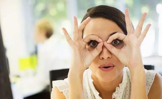 白领用眼护眼小常识 4招缓解眼睛疲劳-八福集