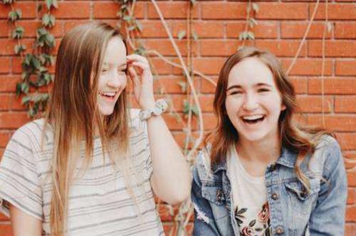 青春期的女孩子不能吃哪些食物 青春期吃什么最好-八福集