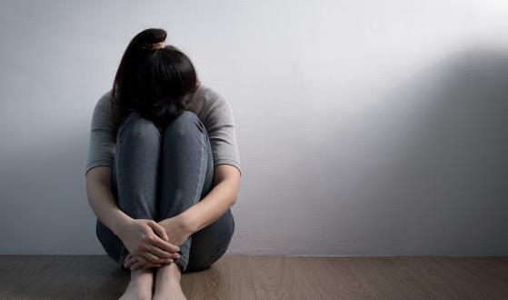 了解抑郁症的症状特点 八个方法远离抑郁症-八福集