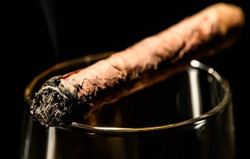 经常吸烟喝酒易致男人不育 预防男性不育的食物-八福集