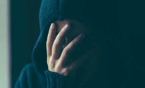 可怕的抑郁症也是有前兆的 人们对抑郁症认识的误区-八福集