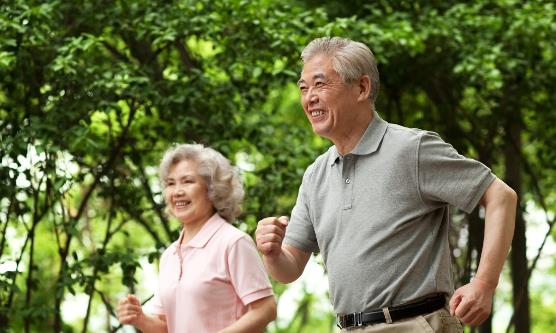 老年人夜尿频繁是怎么一回事 老人夜尿多可食疗调养脾和肾-八福集