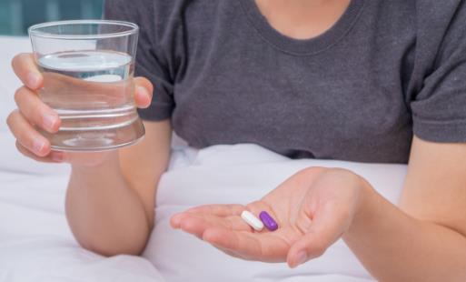 服药半个小时内不要运动 吃这些药千万别碰酒-八福集