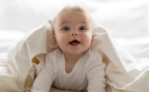 早产儿有没有智力低下的可能 早产儿日常的饮食保健-八福集