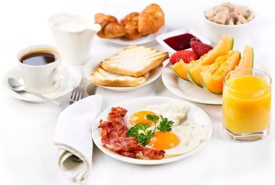 女学生保健禁忌 忌不吃早饭、吃零食和穿紧身内衣-八福集