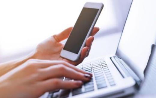 电脑族眼部保持滋润 教你三个秘方护眼方法-八福集