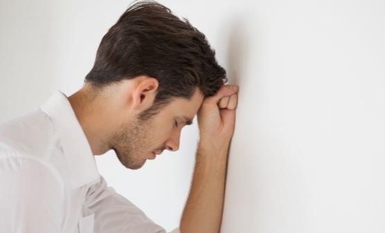 焦虑症会导致哪些危害 六大焦虑症危害值得注意-八福集